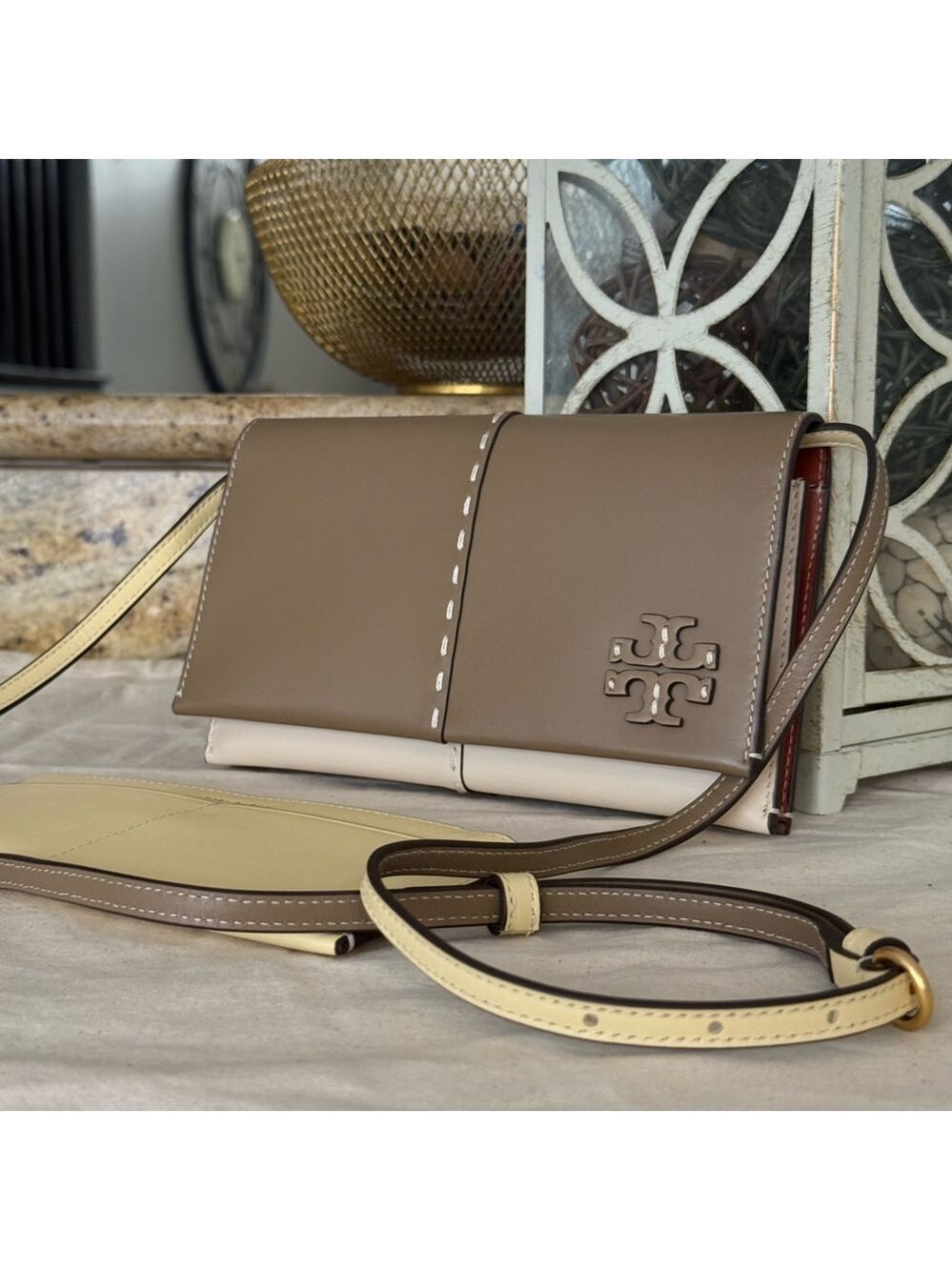 NWT!!Tory Burch McGraw wallet crossbody with zip cardholder